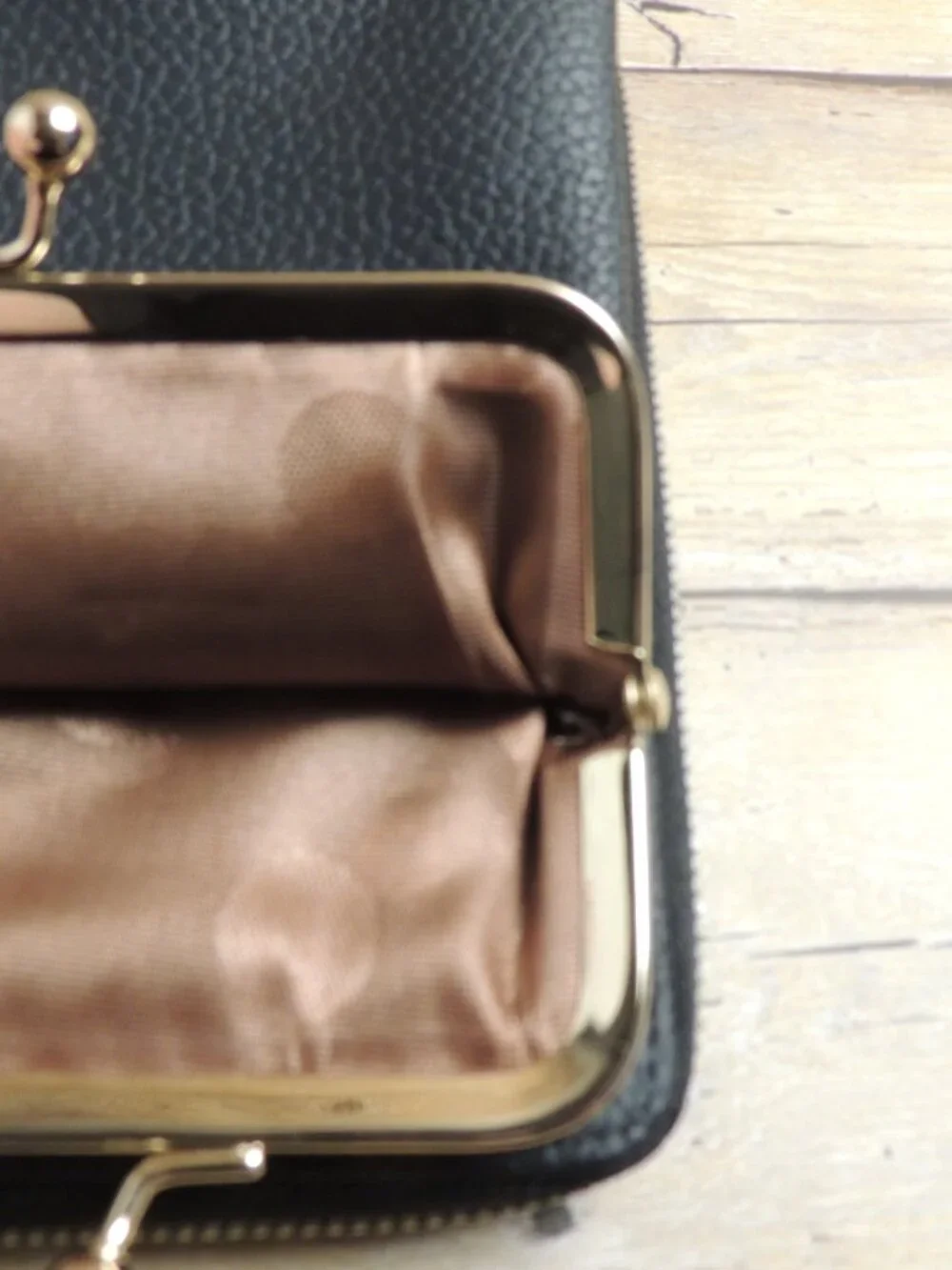 Carr Ken Black Faux Leather Wallet